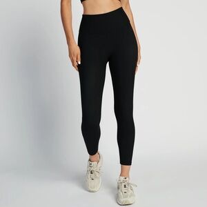 Wilo The Label Base Ribbed 7/8 Legging Size Small